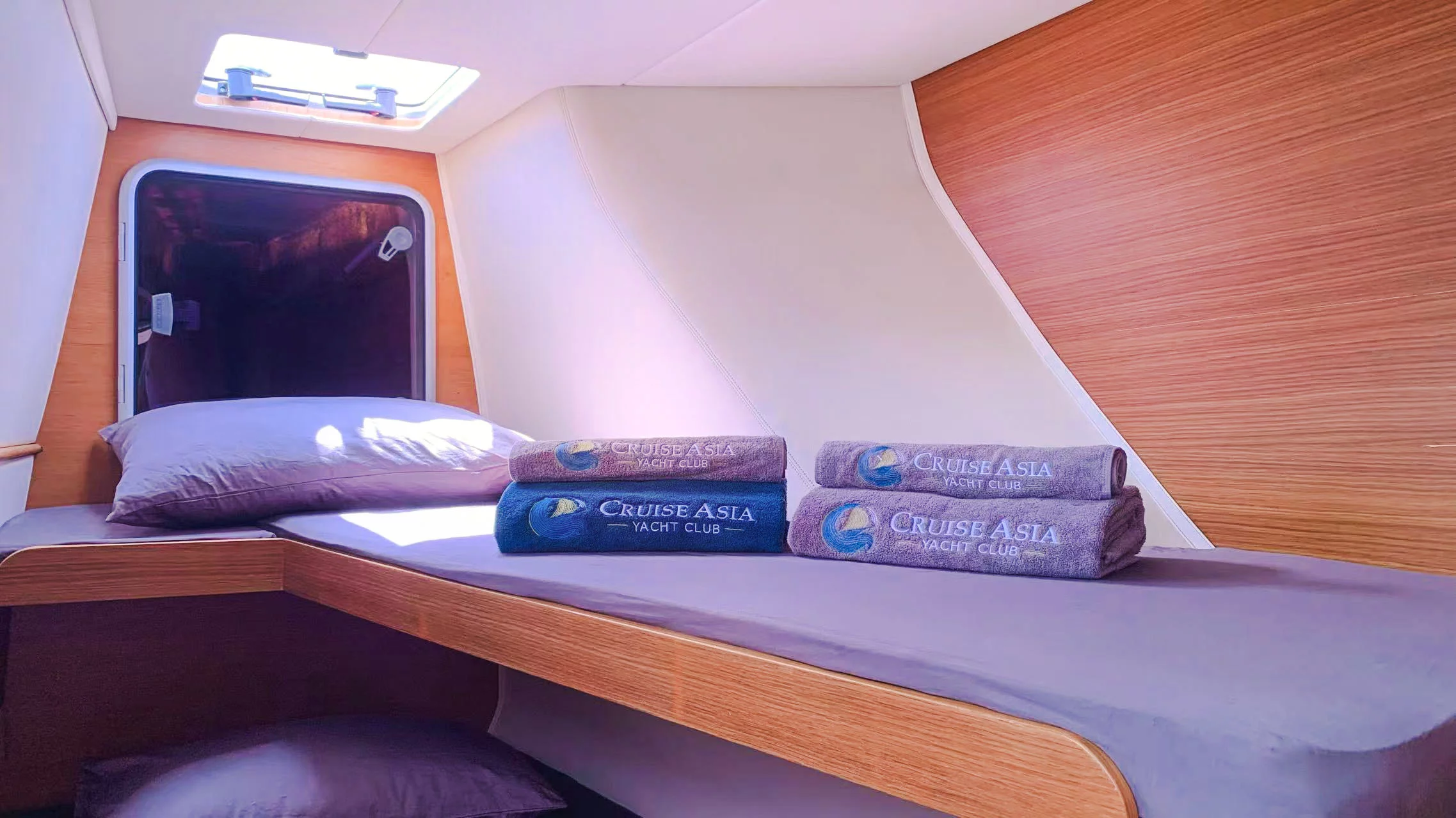 Comar Comet CAT 37 (Andaman Discovery)  - 13