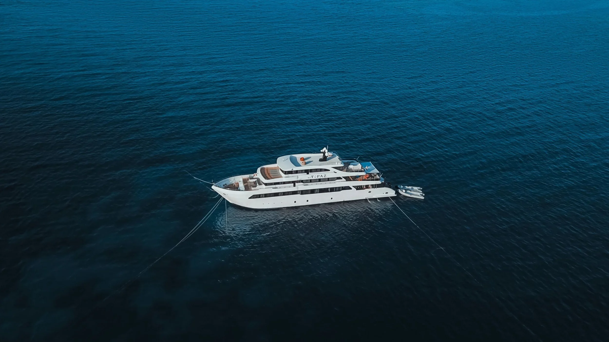Custom Built (M/Y Topaz)  - 8