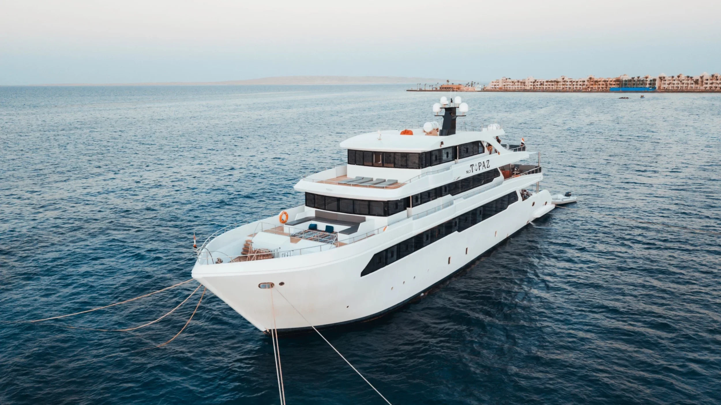 Custom Built (M/Y Topaz)  - 10