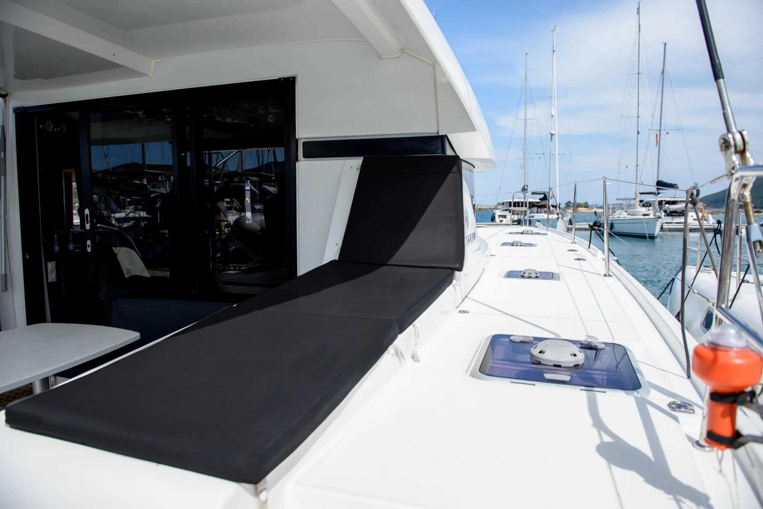 Lagoon 42 (Full Moon)  - 5