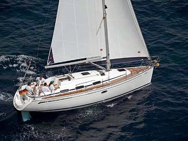 Bavaria 33 Cruiser (CATHERINE) Main image - 4