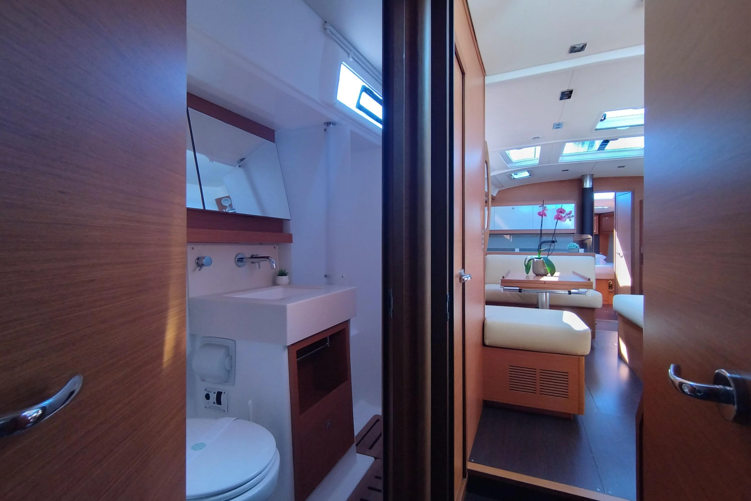 Dufour 530 Owner's version (Rhamnus)  - 11