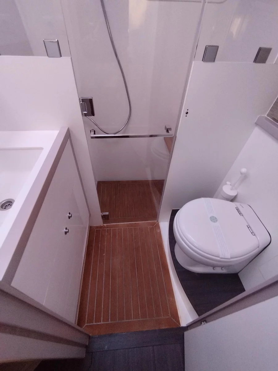 Lagoon 560 (Adeia II)  - 5
