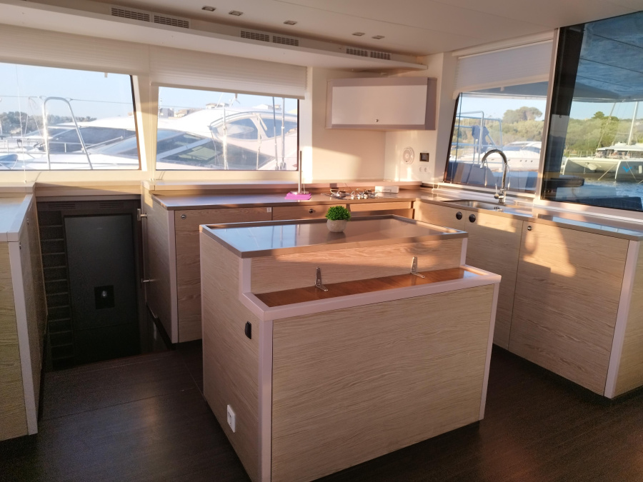 Photo #7 - Lagoon 560 (Adeia II) en Porto Rotondo - 24720