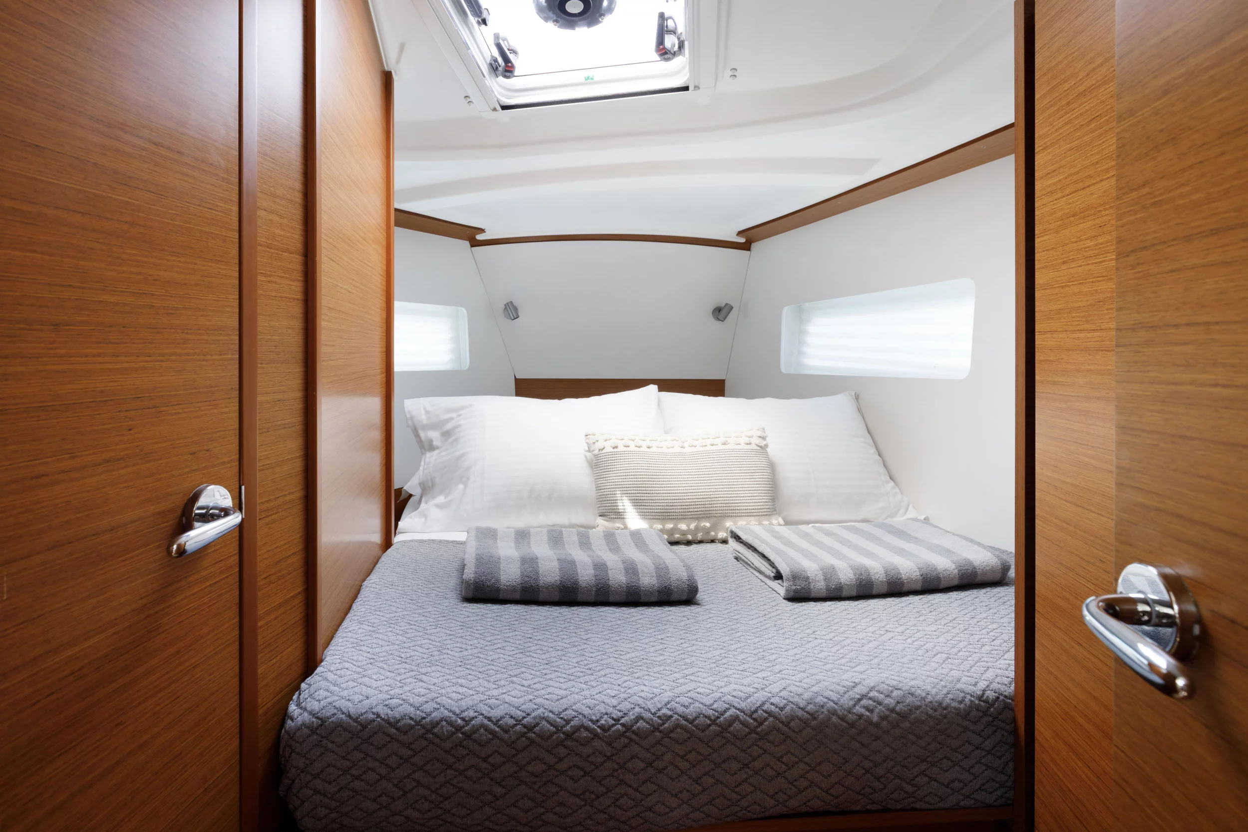 Sun Odyssey 380 (Albion)  - 8