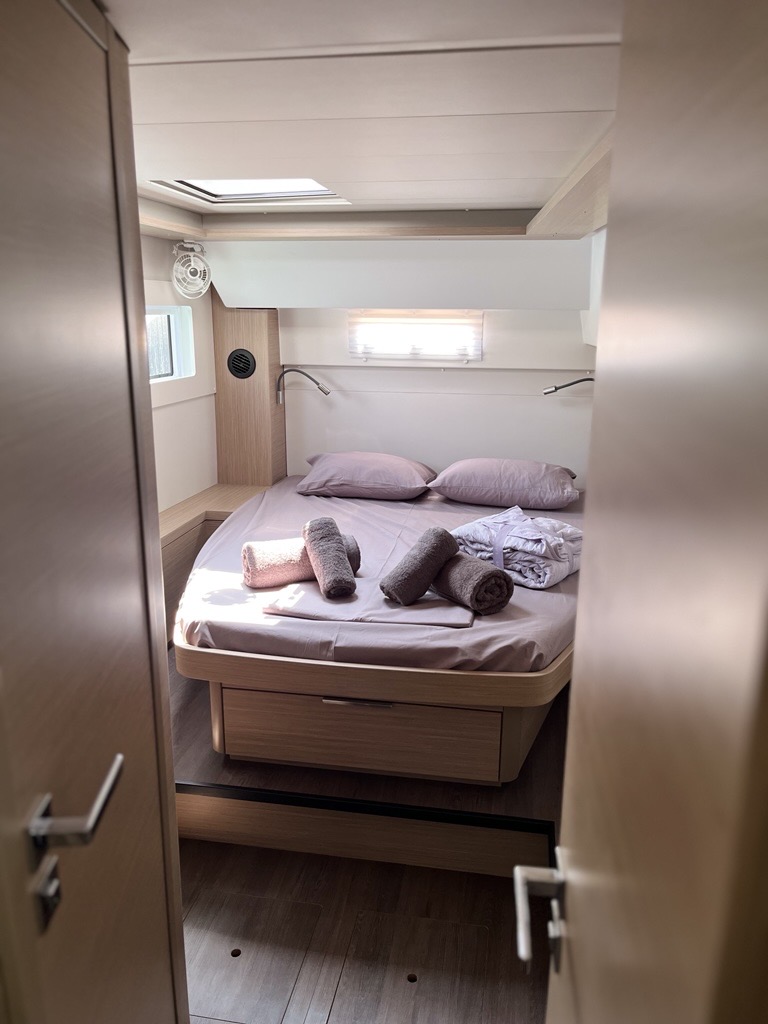 Lagoon 46 (LUXURY Equipped, SKIPPERED only) — photo 17