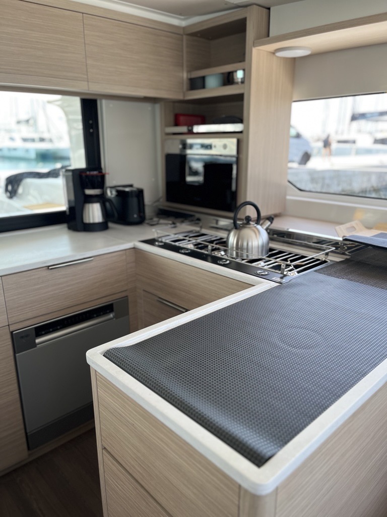 Lagoon 46 (LUXURY Equipped, SKIPPERED only) — photo 31