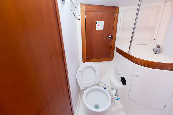 Photo #5 - Elan 45 (Neva) in Biograd - 3722