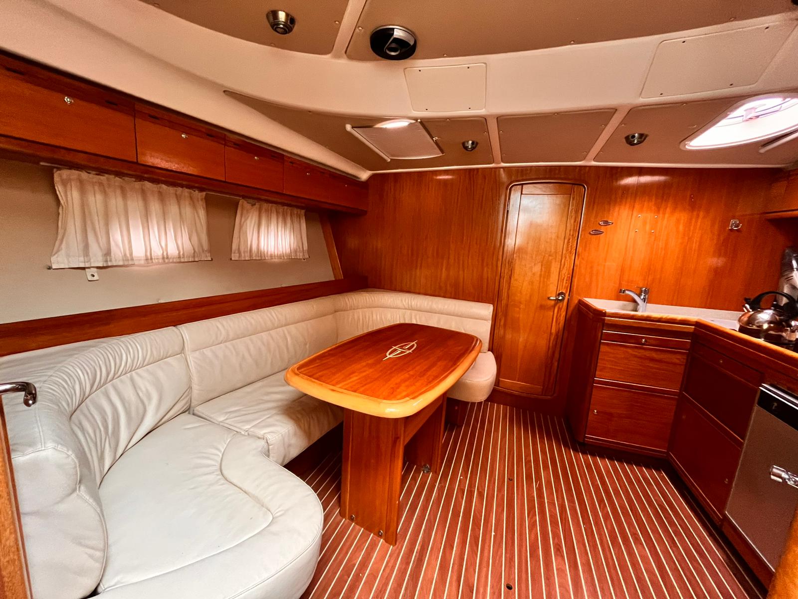 Bavaria 37 Sport — photo 9