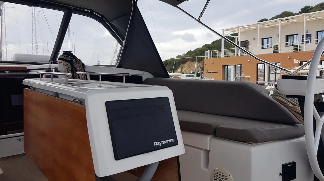 Photo #10 - Dufour 430 Grand Large (Andream) en Portisco - 23842