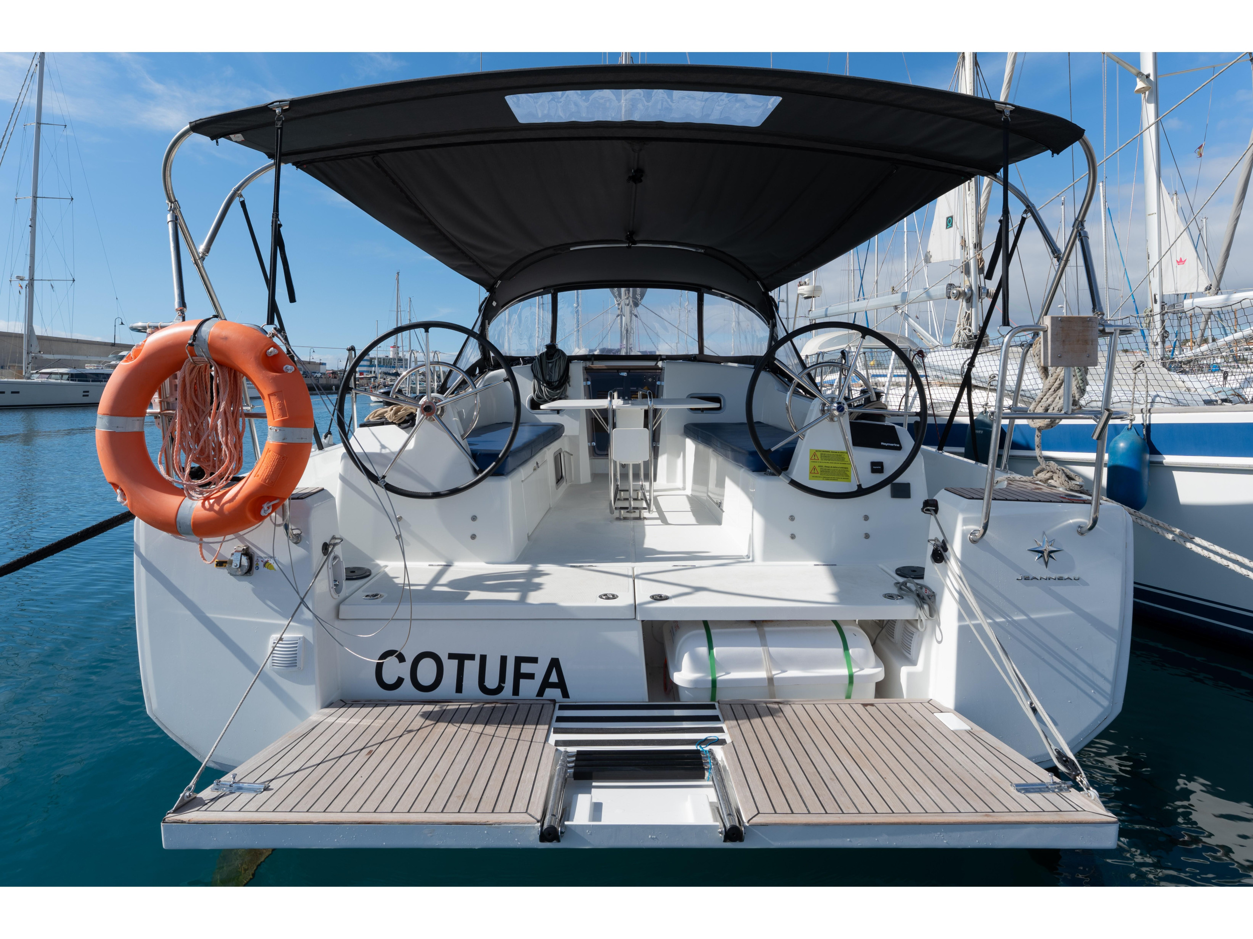 Sun Odyssey 380 — photo 1