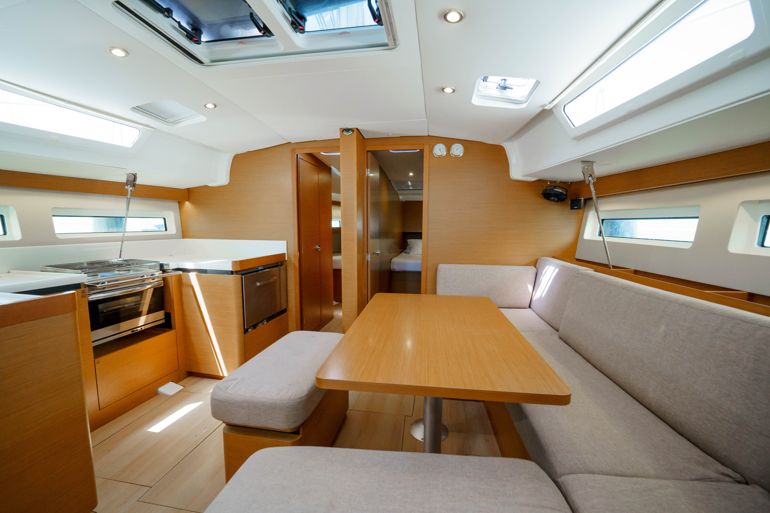 Photo #2 - Sun Odyssey 490 (Kalm) en Lefkada - 20755