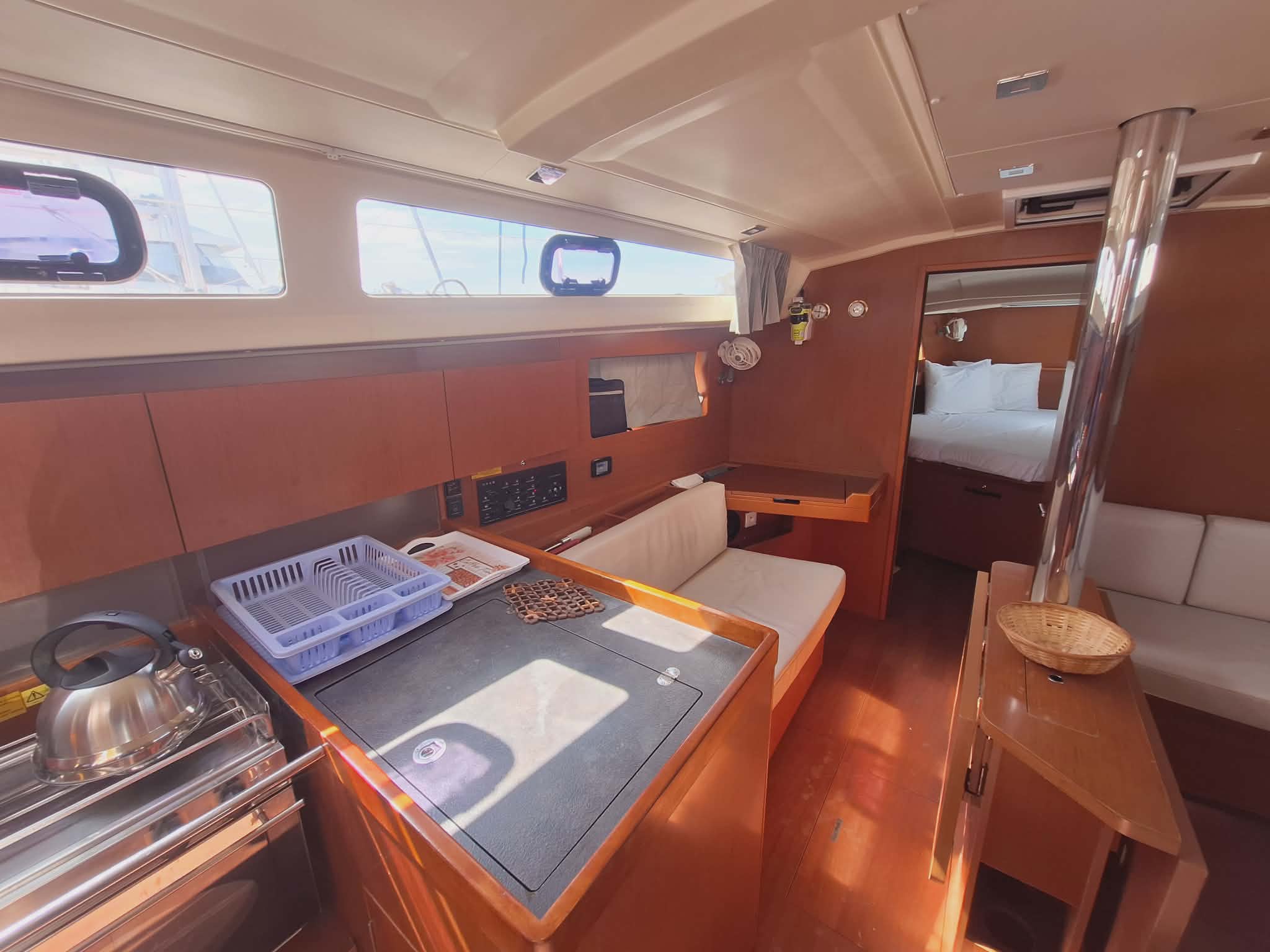 Oceanis 41.1 — photo 3