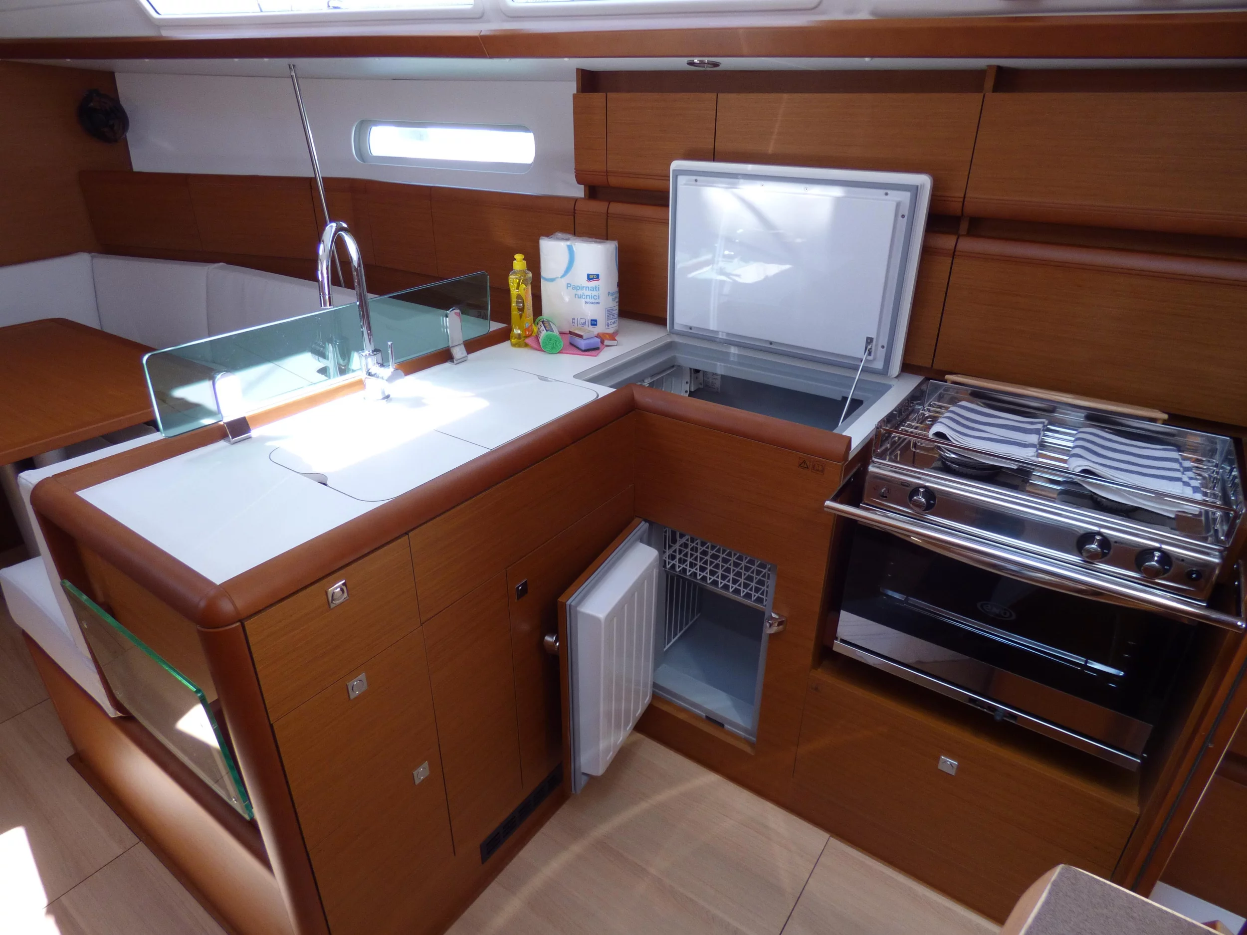 Sun Odyssey 389 (VACSKAMATI)  - 14
