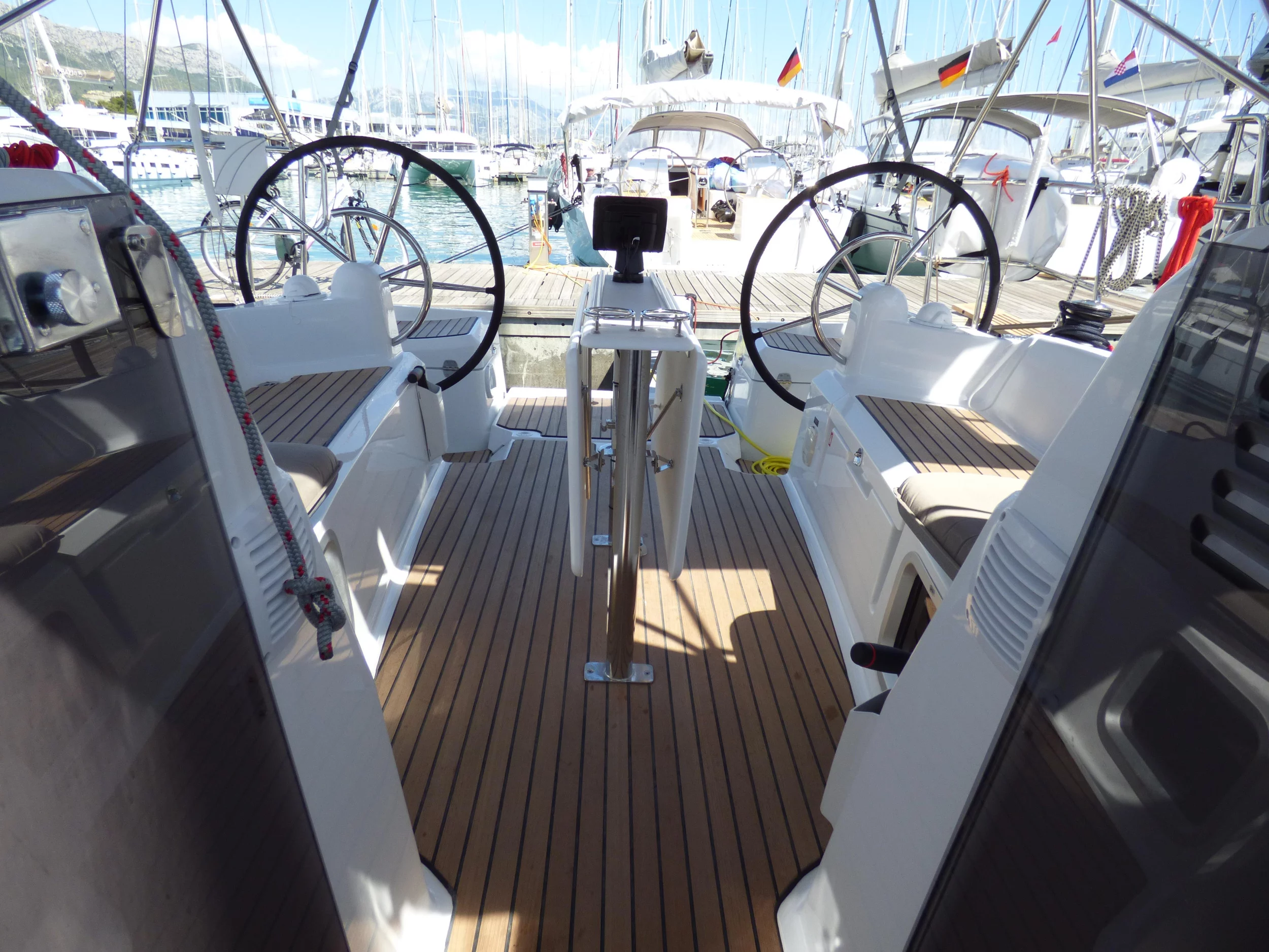 Sun Odyssey 389 (VACSKAMATI)  - 12