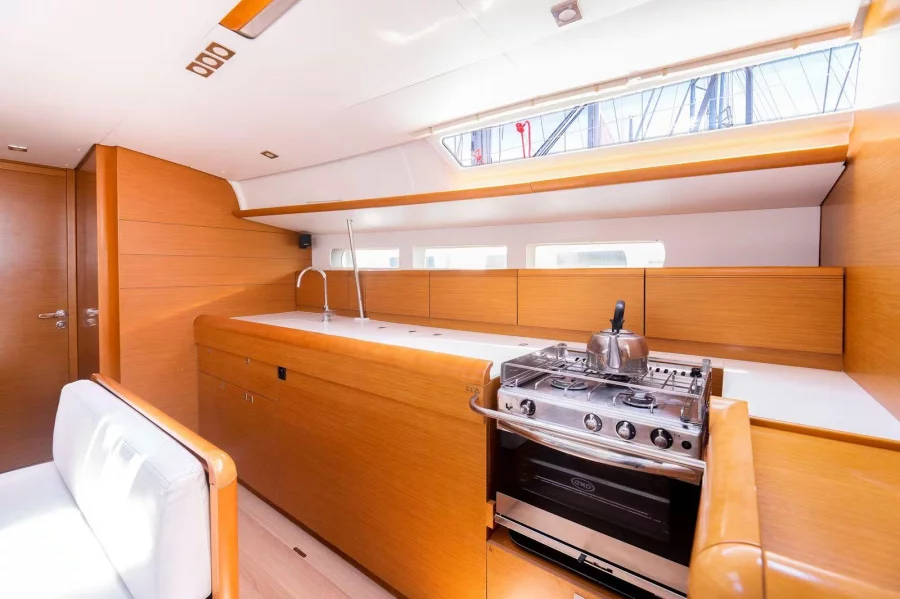 Sun Odyssey 440 (Simoun (Pax 10))  - 10
