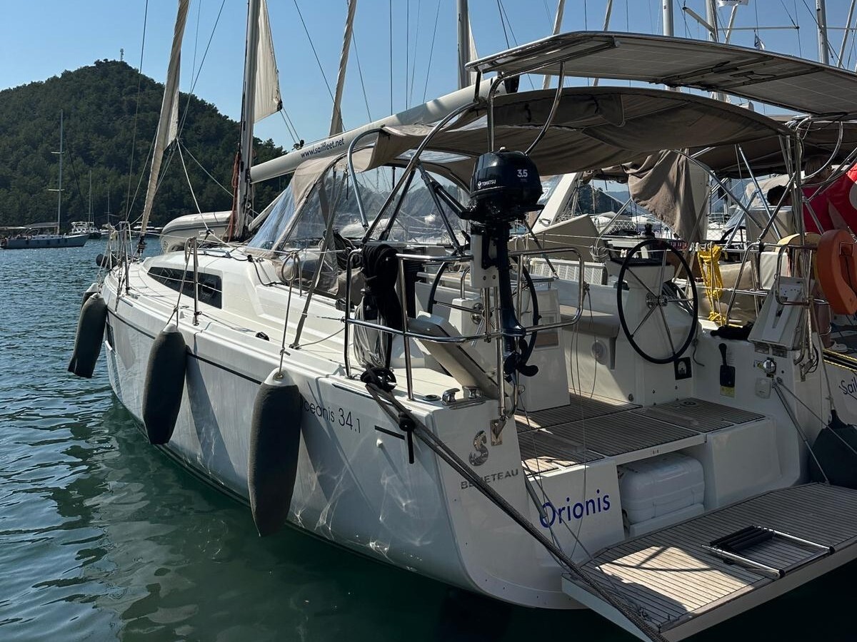 Oceanis 34.1 — photo 1