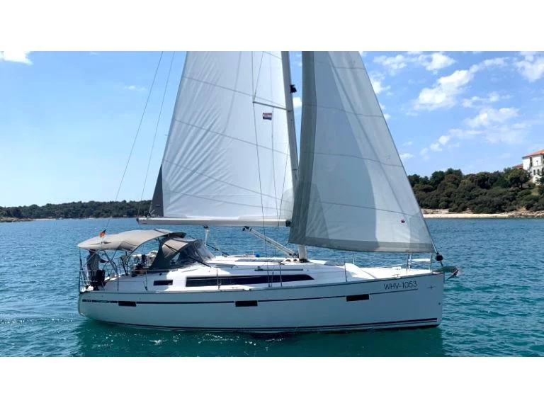 Bavaria Cruiser 37 (Bibi) Main image - 0