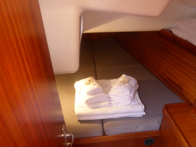 Photo #3 - Elan 45 (Nafsika) in Lefkada - 4060