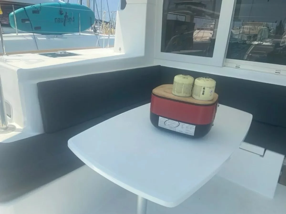 Lagoon 40 (Maresueno (Pax 10))  - 20