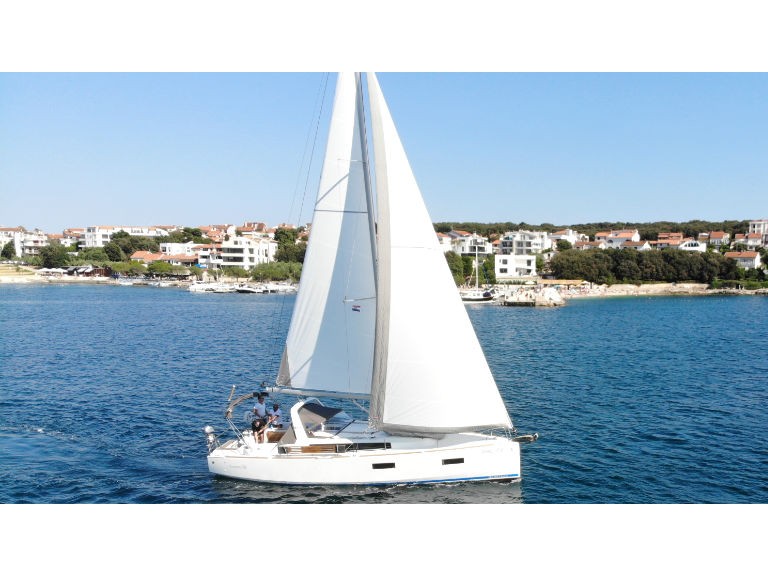 Photo #1 - Oceanis 38 (Olli) in Pula - 9122