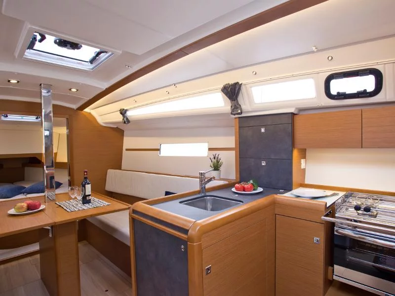 Sun Odyssey 349 (SheShe)  - 9