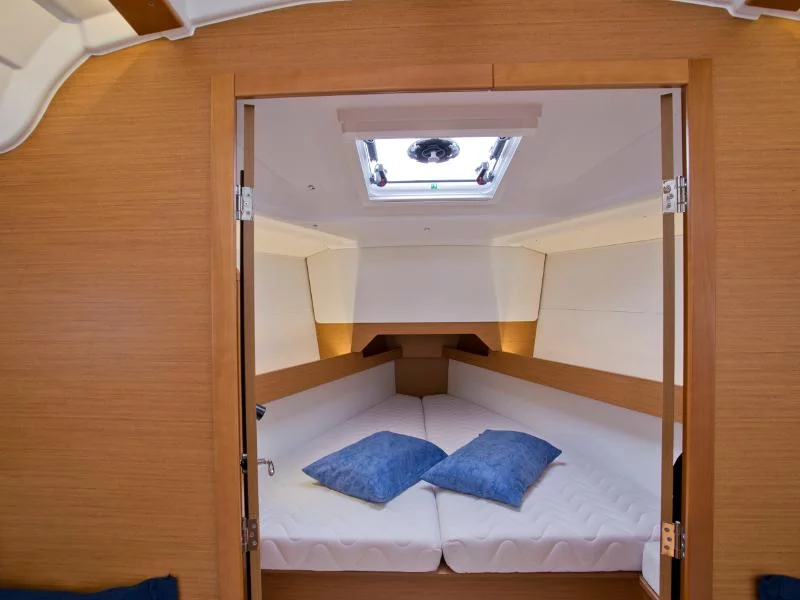 Sun Odyssey 349 (SheShe)  - 2