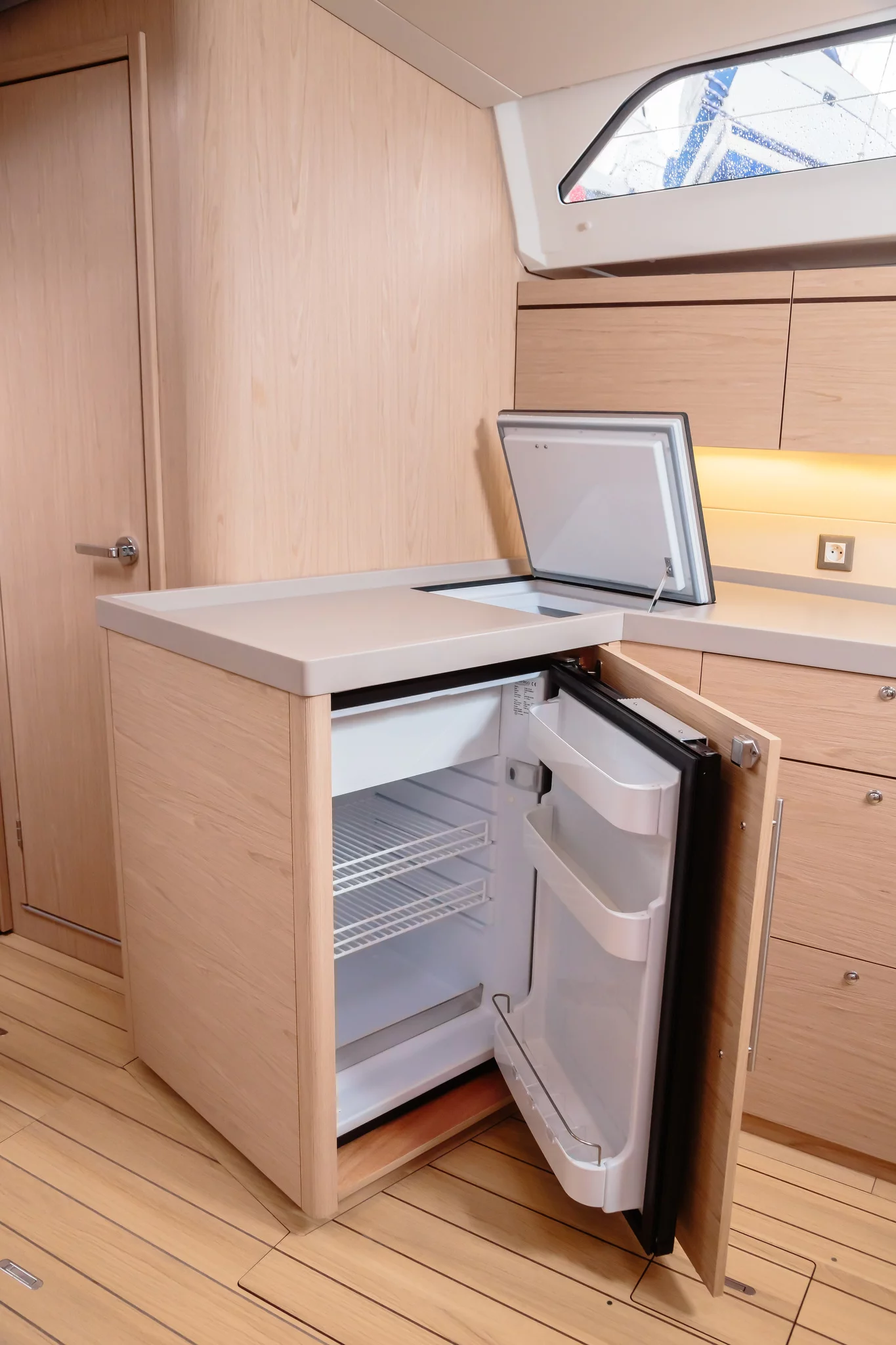 Oceanis 46.1 (5 cab) (Alke - Standard line) frigo - 11