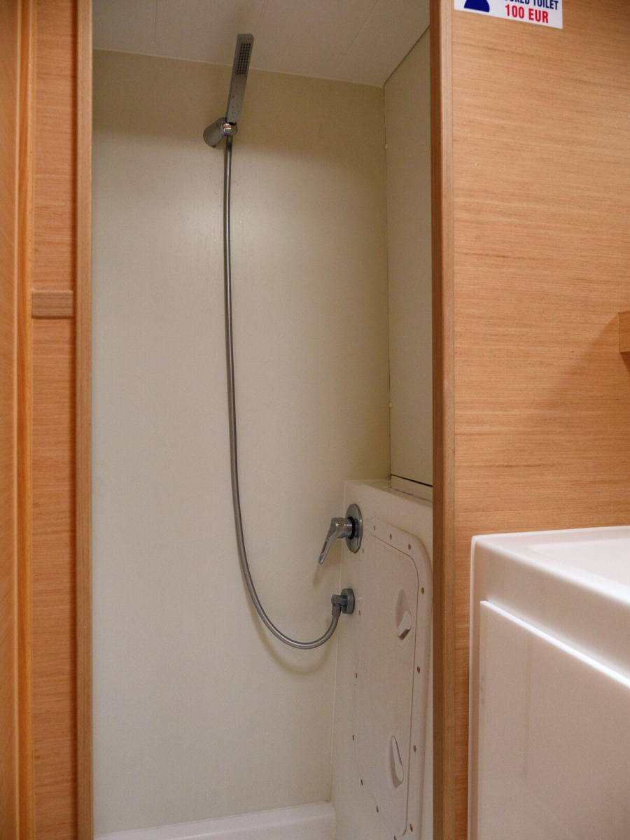 Lagoon 42 — photo 15