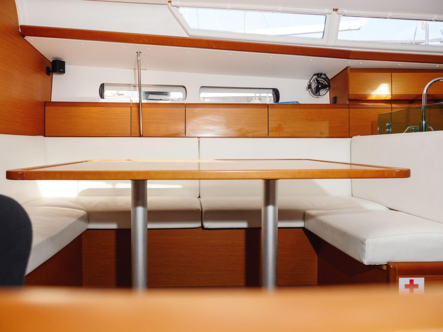 Sun Odyssey 449 — photo 4