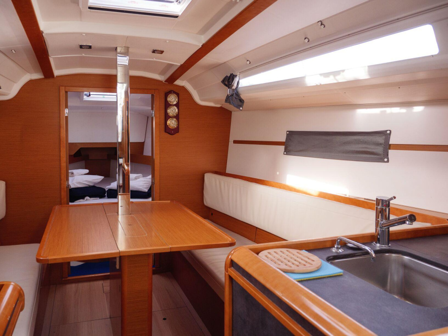 Sun Odyssey 349 — photo 12