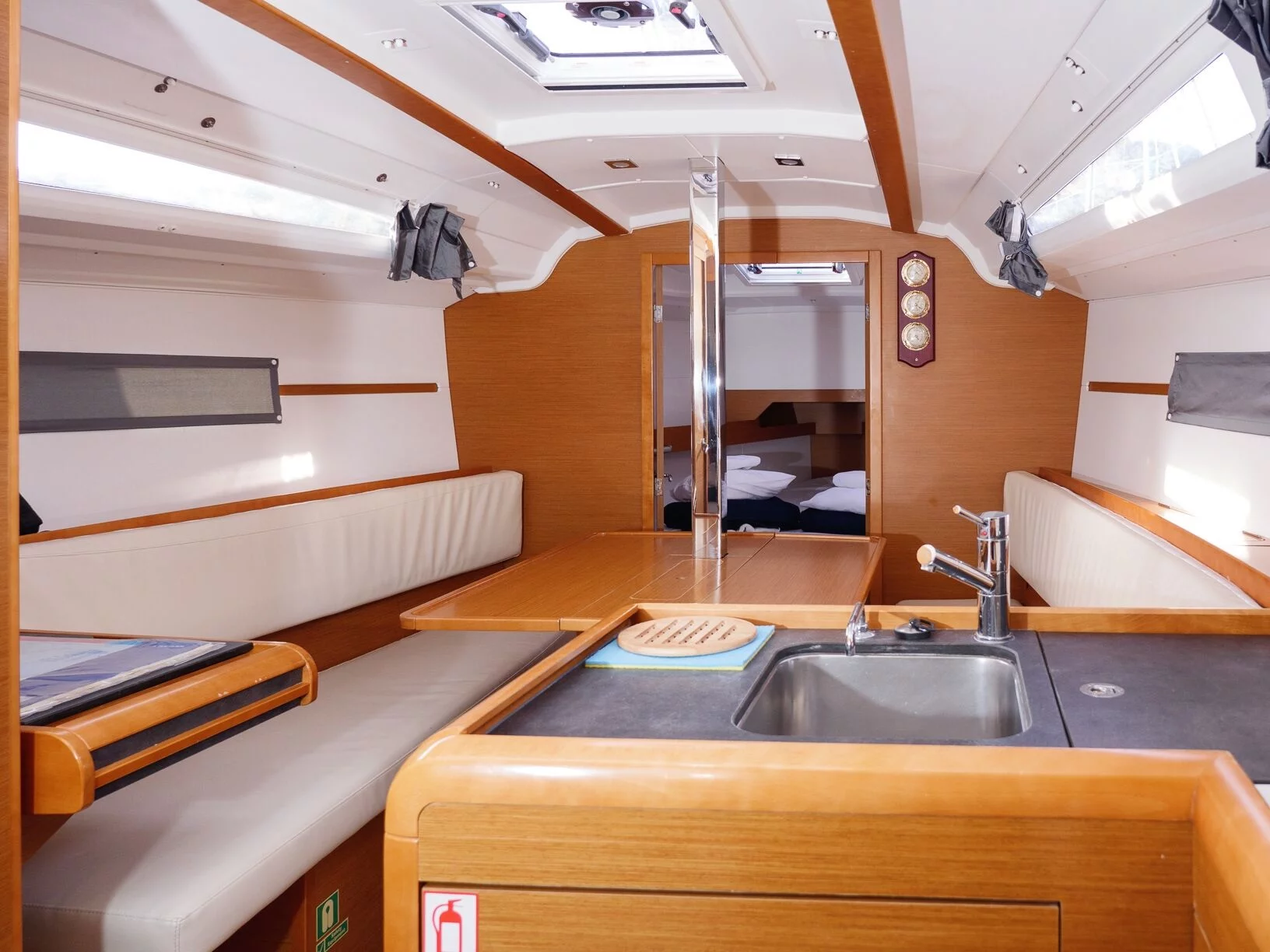 Sun Odyssey 349 (SIBERIA) Interior image - 4