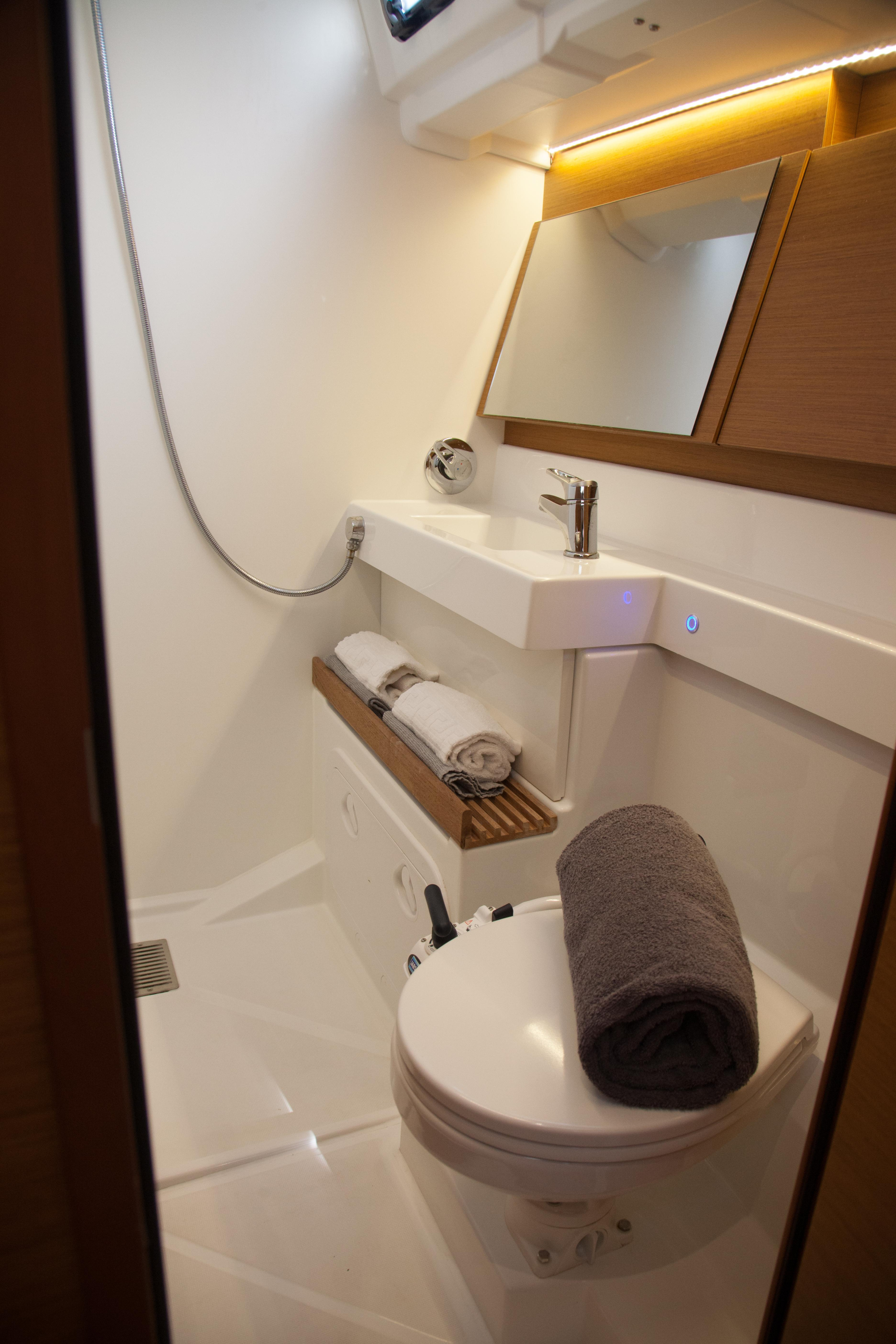 Photo #6 - Sun Odyssey 490 4 cabins (VITAMIN SEA) in Rodi - 13191