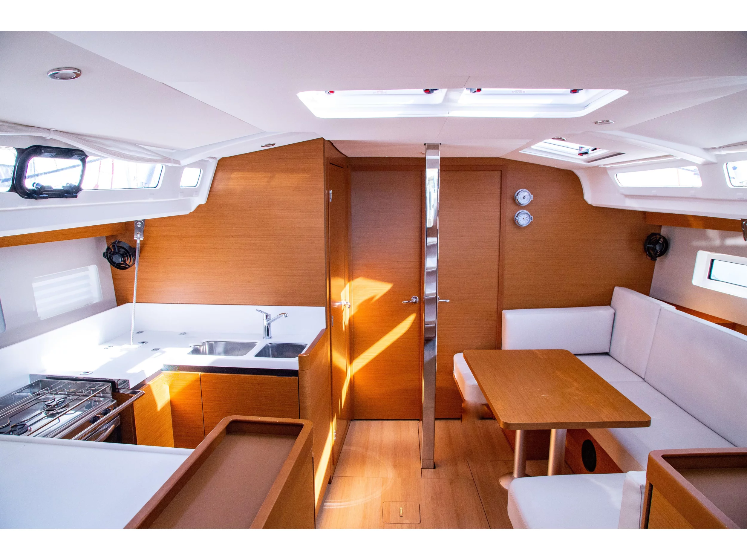 Sun Odyssey 440 (APOSTOLIS) Interior image - 14