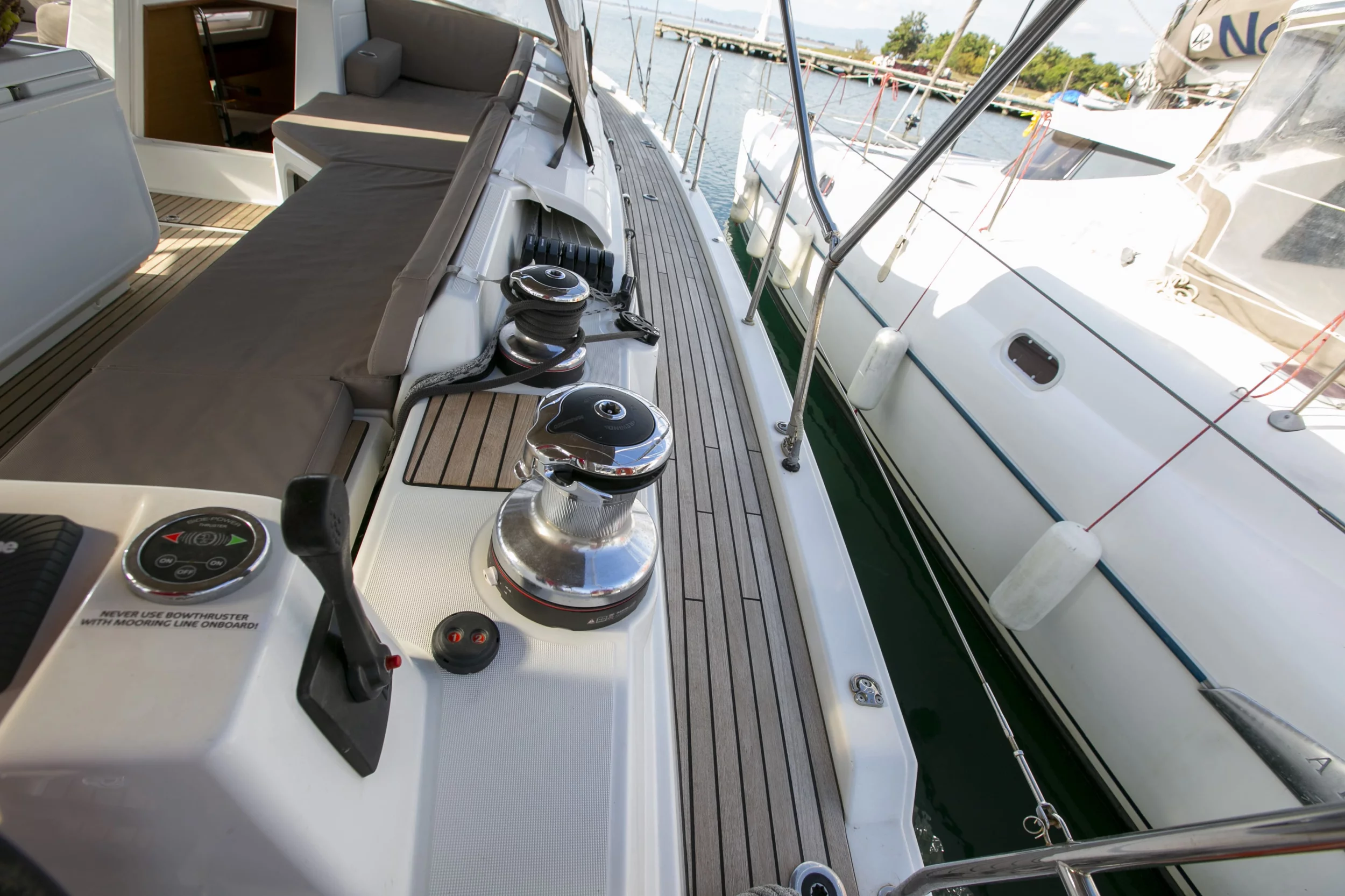 Jeanneau 54 (AMAZING ELLI)  - 7