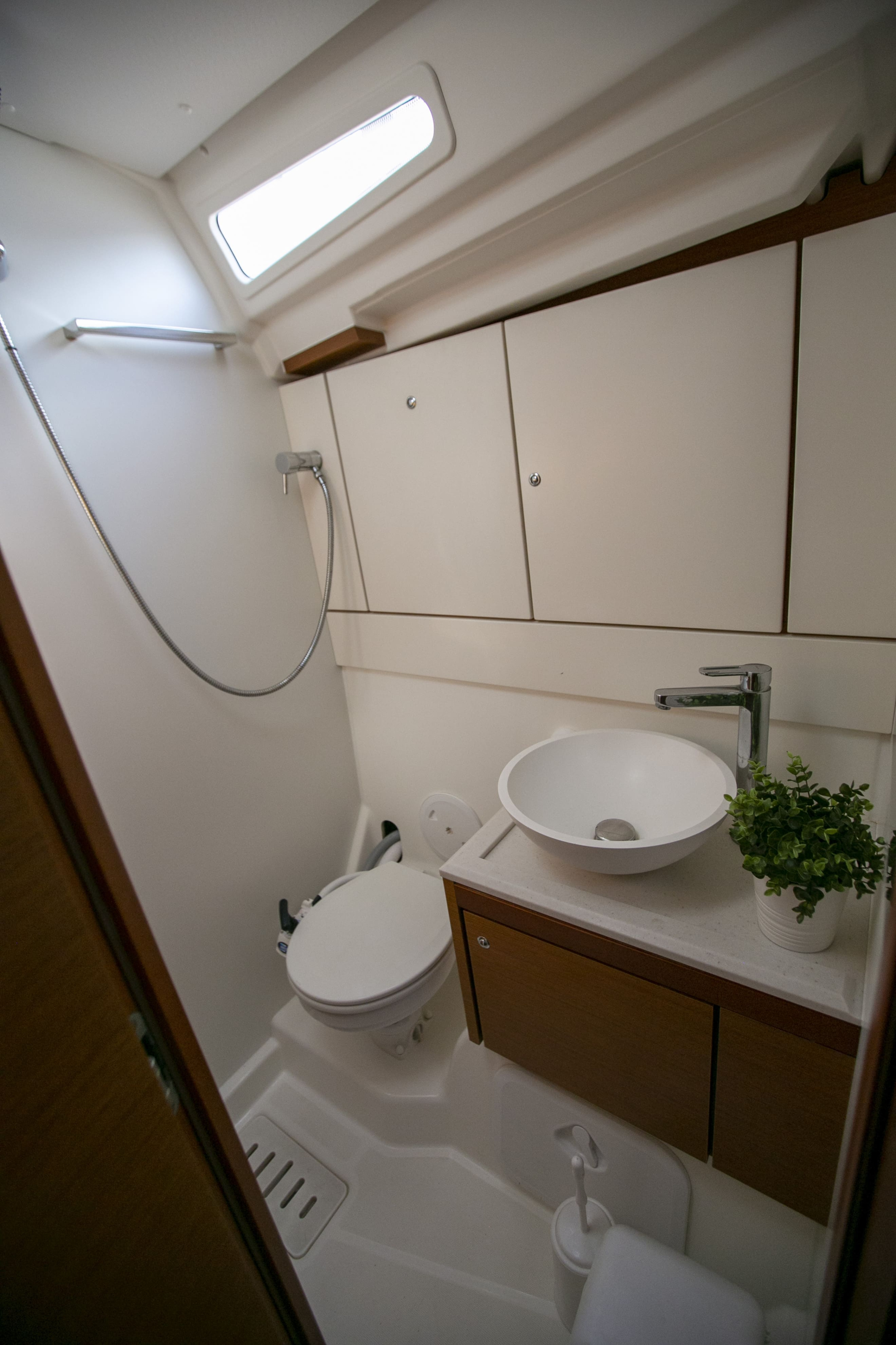 Photo #6 - Jeanneau 54 (AMAZING ELLI) in Athens - 12381