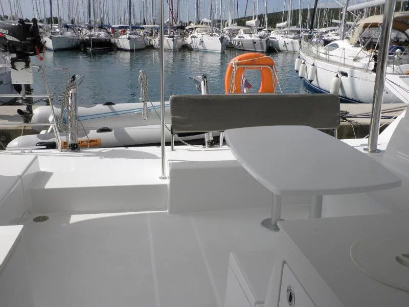 Lagoon 450 (DOUBLE TROUBLE II)  - 10