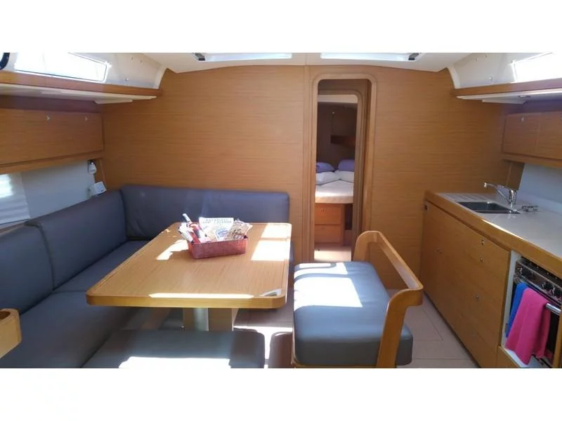 Dufour 460 Grand Large (Nora) Interior image - 6