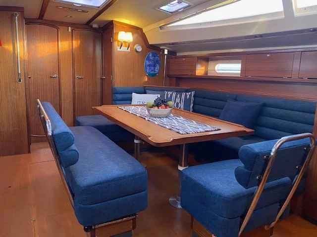 Delphia 47 (Arctic Light) Interior image - 2