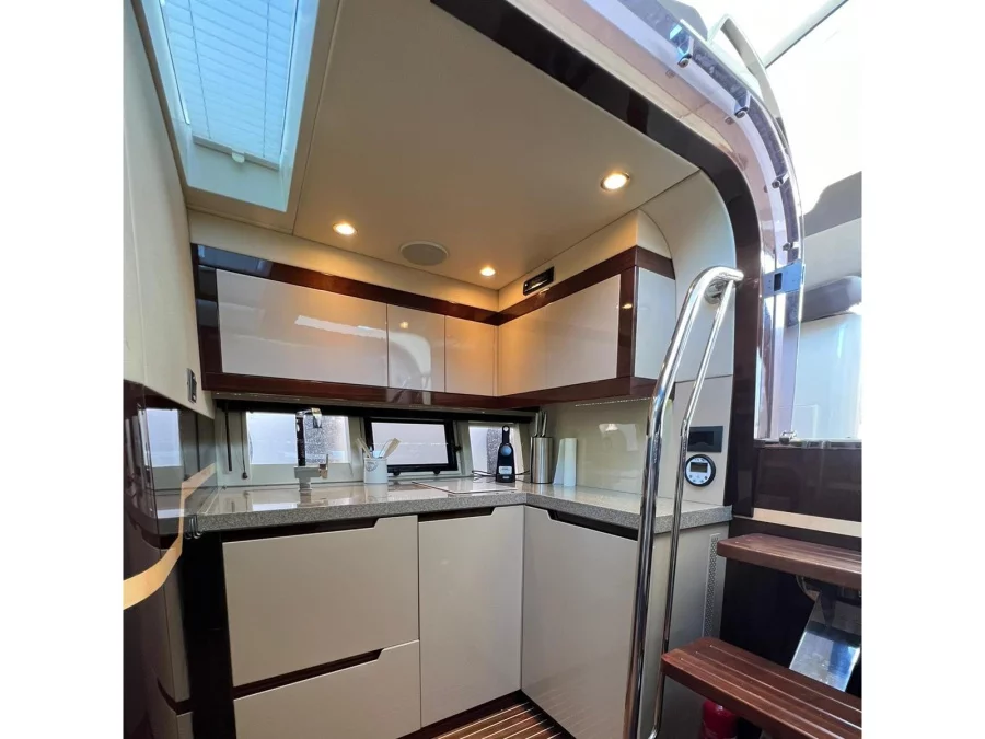 Galeon 385 HTS (Manoli) Interior image - 5