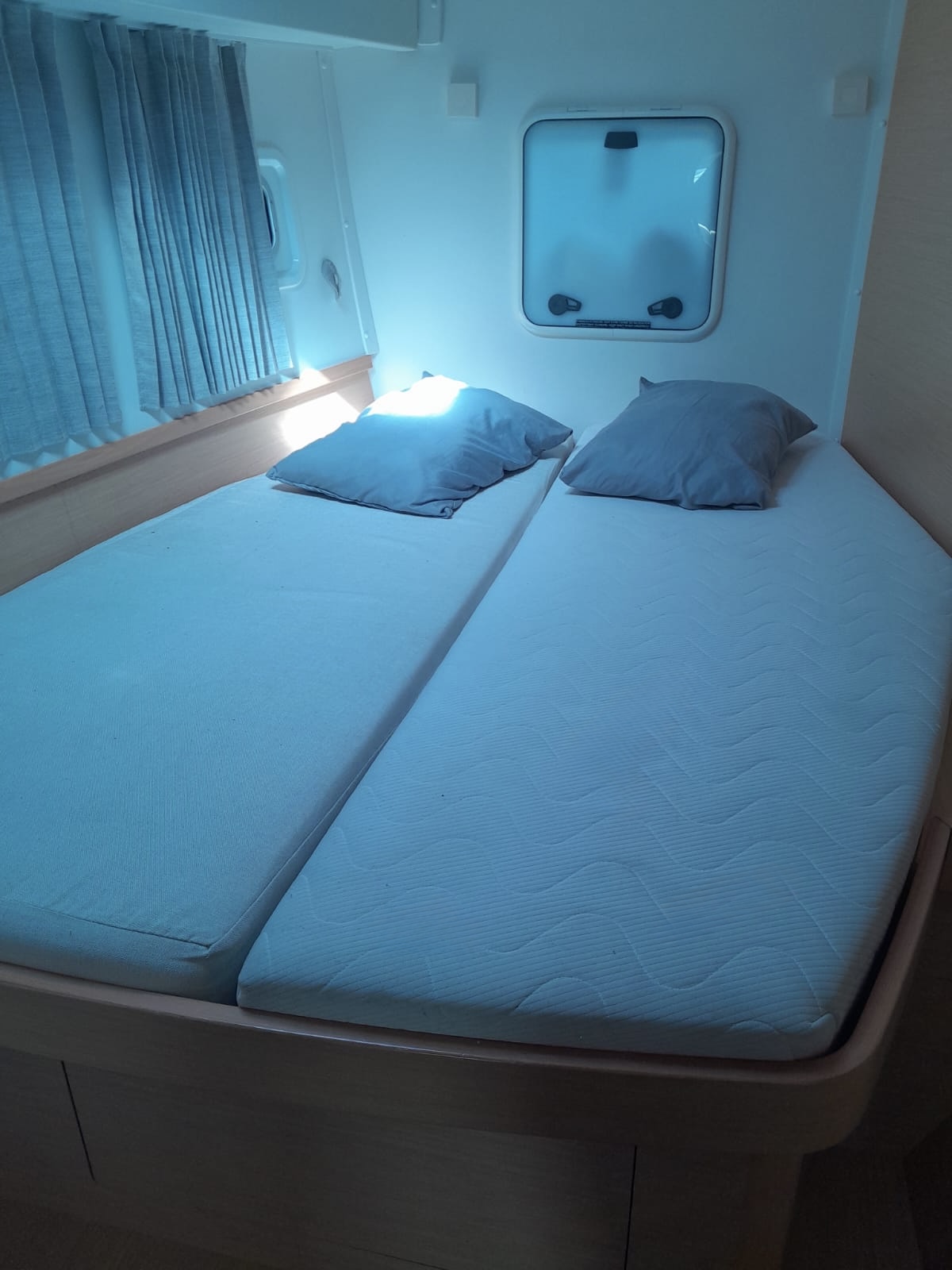 Lagoon 42 — photo 13