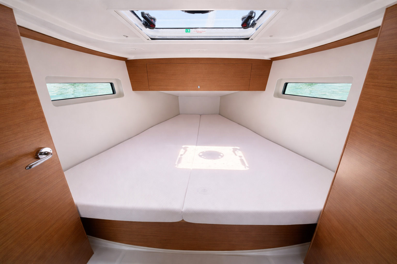 Sun Odyssey 350 — photo 5