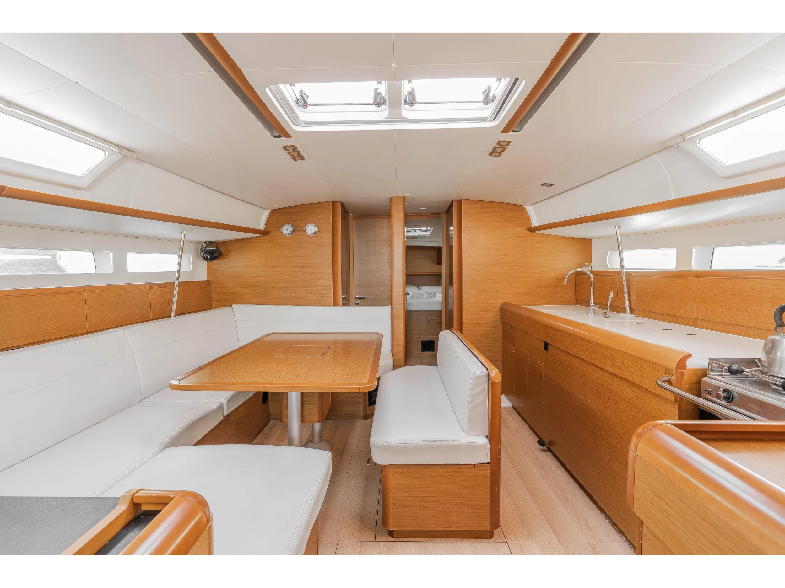 Sun Odyssey 519 - 5 cabs (PERRO BLANCO) Interior image - 4