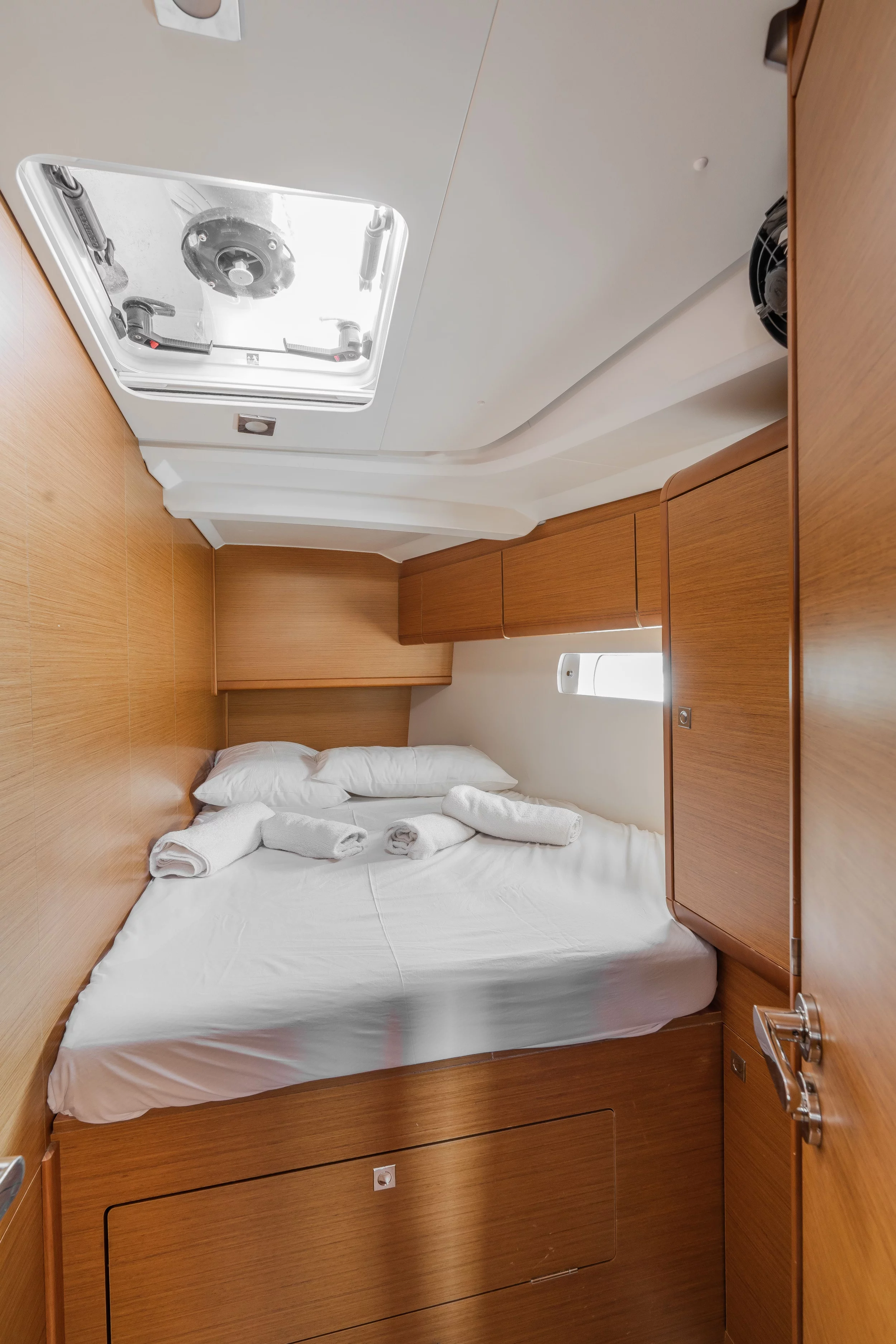 Sun Odyssey 519 - 5 cabs (PERRO BLANCO)  - 3