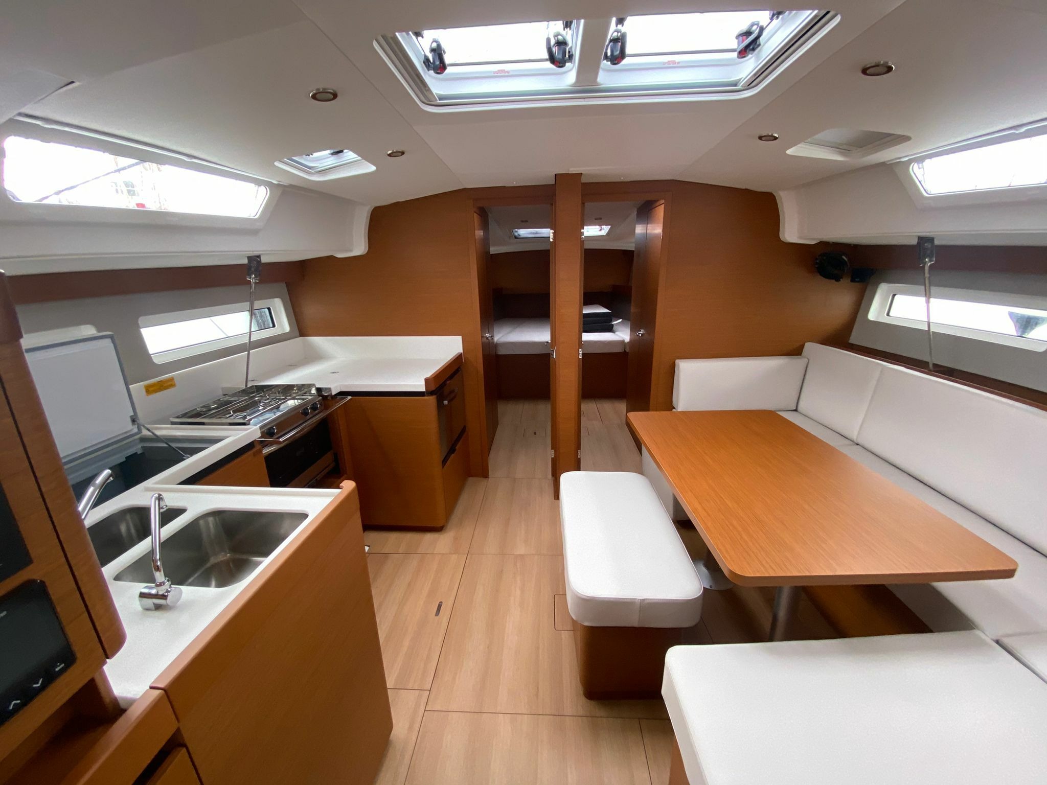 Sun Odyssey 490 — photo 9