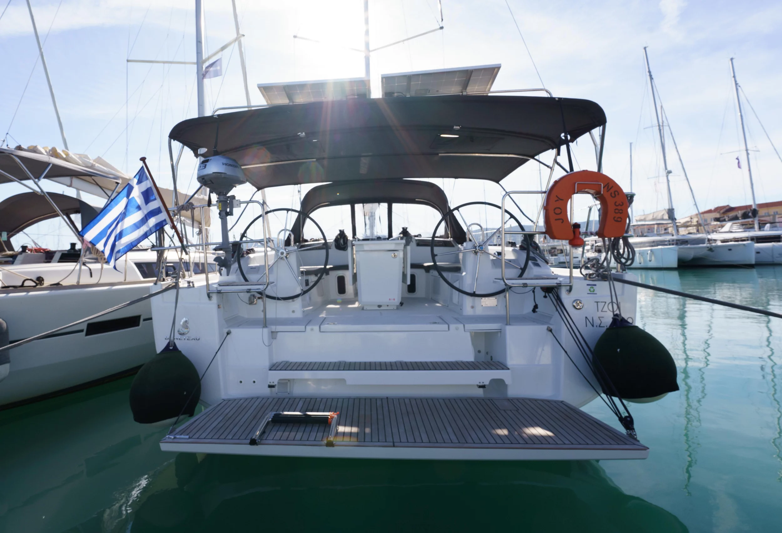 Oceanis 40.1 (Joy)  - 17