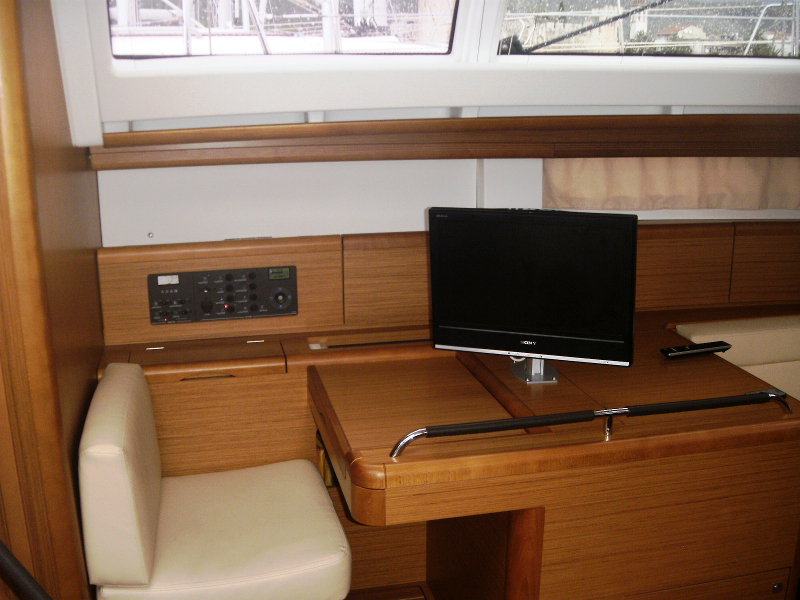 Photo #5 - Sun Odyssey 50DS (FORUS) in Mord - 5414