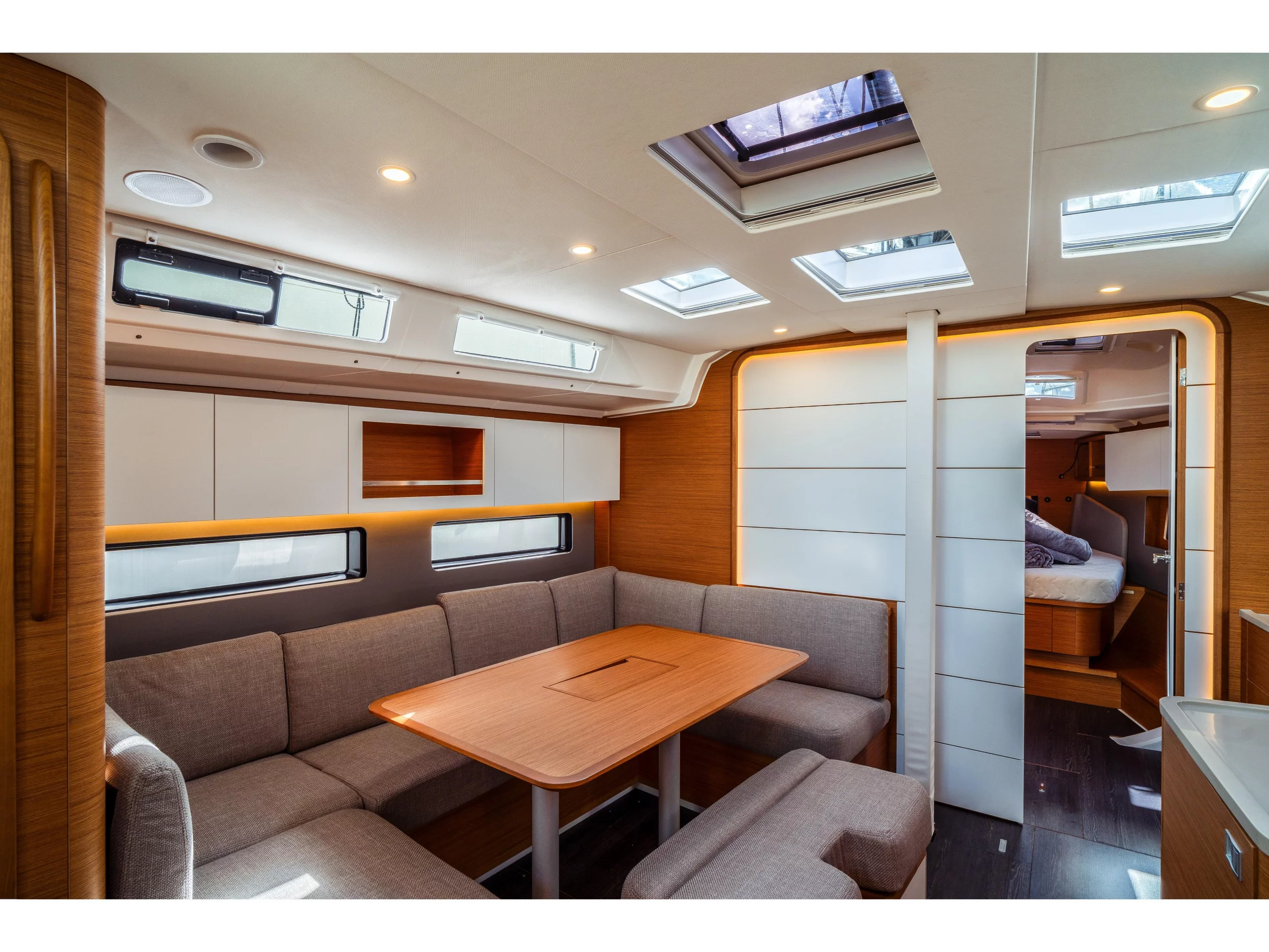 Dufour 41 (Mahsa) Interior image - 4