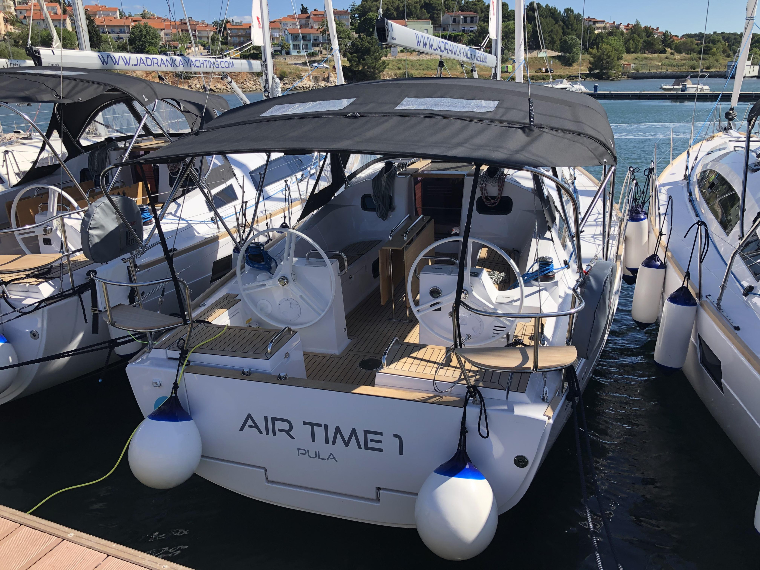 Photo #1 - Elan Impression 40.1 (AIRTIME 1) in Pula - 11744