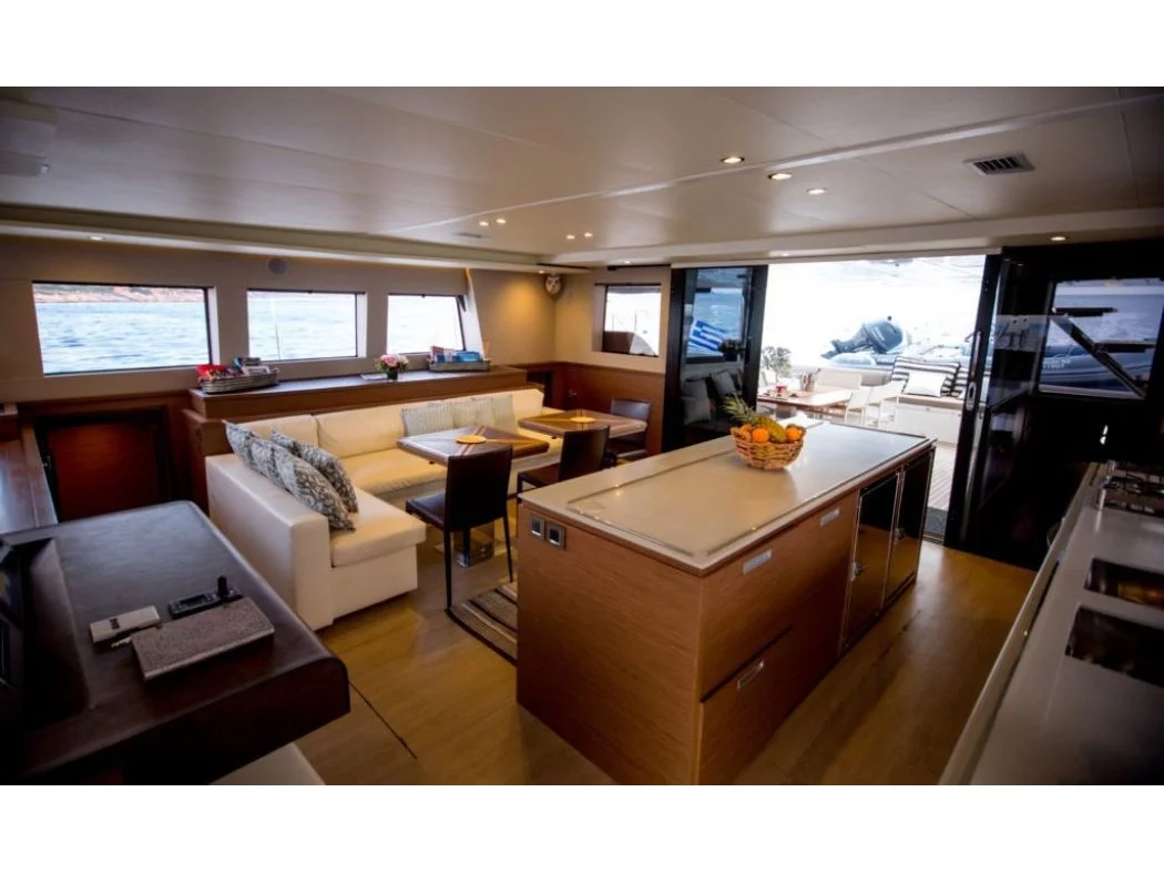 Lagoon 620 (Valium 62) Interior image - 4